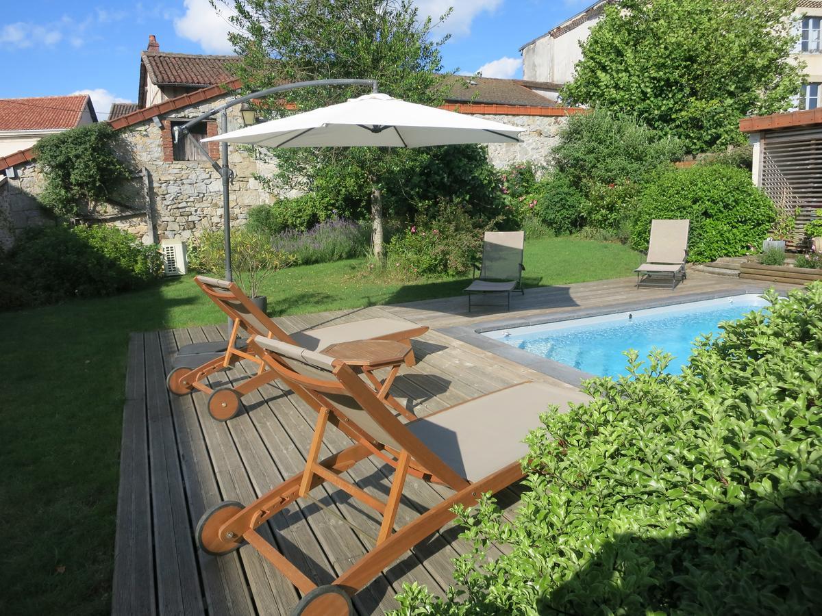 Saint-Léonard-de-Noblat Les Jardins De Lily酒店 外观 照片
